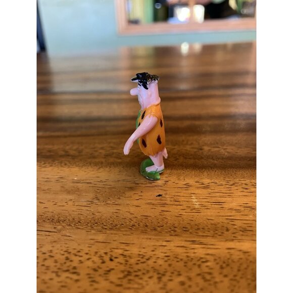 Flintstones Fred Flintstone Figure by Marx Tinykins 1960s Cereal Toy RARE - Picture 3 of 11